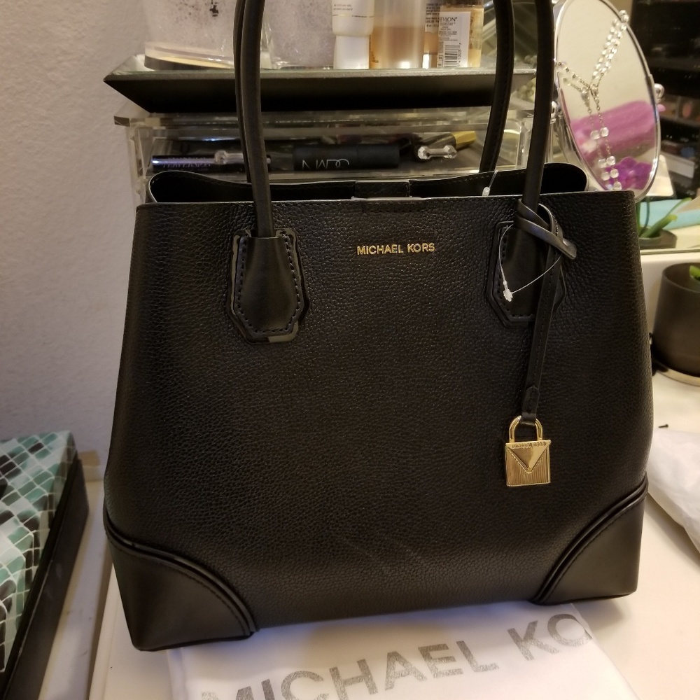 NWT Michael Kors Mercer Corner Tote